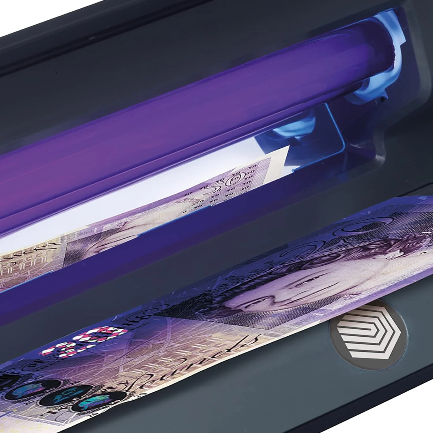 دستگاه تشخیص اسکناس تقلبی Safescan 50 - UV برای تأیید تمام اسکناس های AED، کارت های اعتباری و مدارک شناسایی دستگاه تشخیص اسکناس تقلبی Safescan 50 - UV برای تأیید تمام اسکناس های AED، کارت های اعتباری و مدارک شناسایی