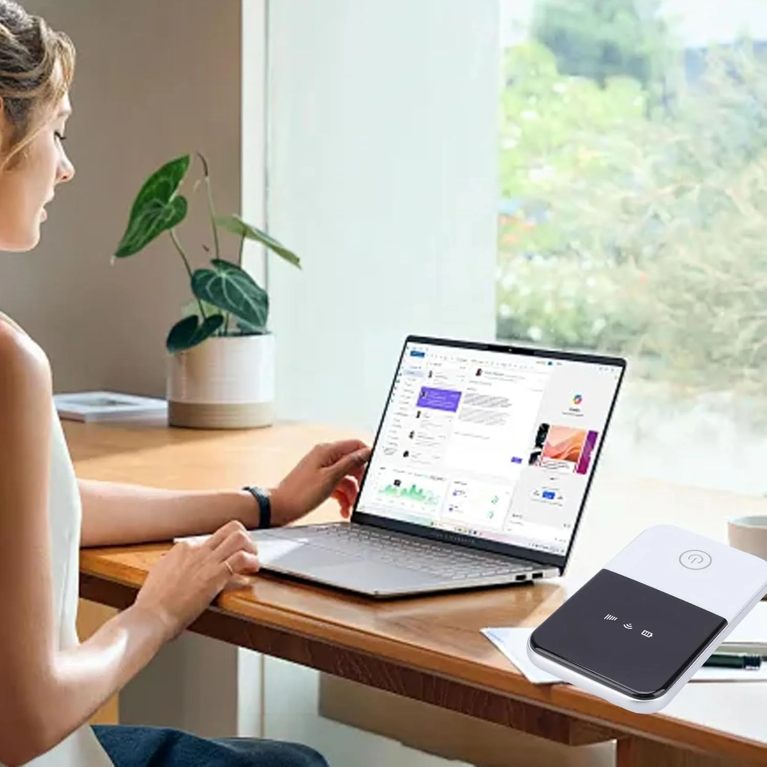 Bewinner 4G LTE هات اسپات موبایل آنلاک شده، روتر وای فای قابل حمل 150 مگابیت بر ثانیه با اسلات سیم کارت، باتری 2100 میلی آمپر ساعتی برای مسافرت، باندهای ایالات متحده آمریکا، پشتیبانی همزمان از 10 دستگاه Bewinner 4G LTE هات اسپات موبایل آنلاک شده، روتر وای فای قابل حمل 150 مگابیت بر ثانیه با اسلات سیم کارت، باتری 2100 میلی آمپر ساعتی برای مسافرت، باندهای ایالات متحده آمریکا، پشتیبانی همزمان از 10 دستگاه