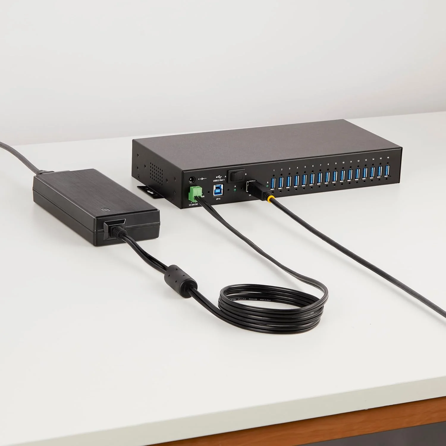 هاب صنعتی 16 پورت USB 5Gbps استار تک با آداپتور برق، فلزی، قابل نصب روی DIN/سطح/رک، هاب/سوئیچ دوگانه میزبان هاب صنعتی 16 پورت USB 5Gbps استار تک با آداپتور برق، فلزی، قابل نصب روی DIN/سطح/رک، هاب/سوئیچ دوگانه میزبان