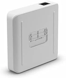 سوییچ شبکه یوبی‌کوئیتی UniFi Switch Lite 16 PoE L2 گیگابیتی اترنت (10/100/1000) با قابلیت Power over Ethernet (PoE) - سفید