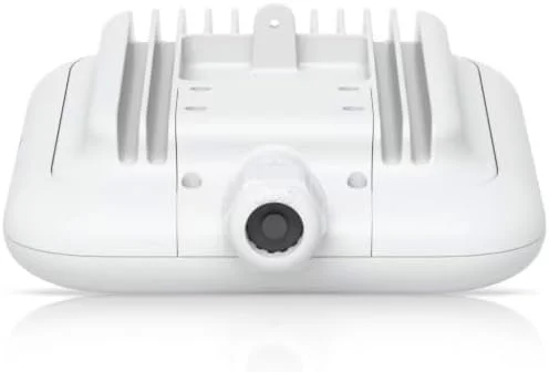 تقویت کننده بی سیم سه بانده یوبی کویتی U7 Pro IEEE 802.11n/ac/ax/be/v/r/k با سرعت 8.60 گیگابیت بر ثانیه - مناسب فضای باز