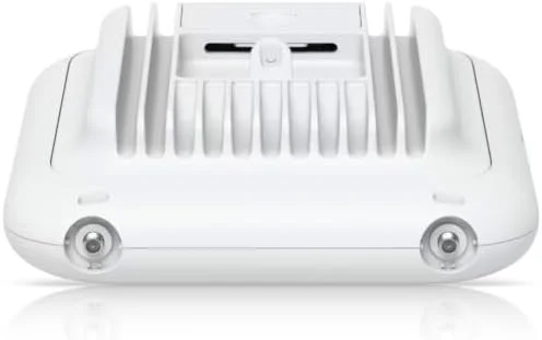 تقویت کننده بی سیم سه بانده یوبی کویتی U7 Pro IEEE 802.11n/ac/ax/be/v/r/k با سرعت 8.60 گیگابیت بر ثانیه - مناسب فضای باز