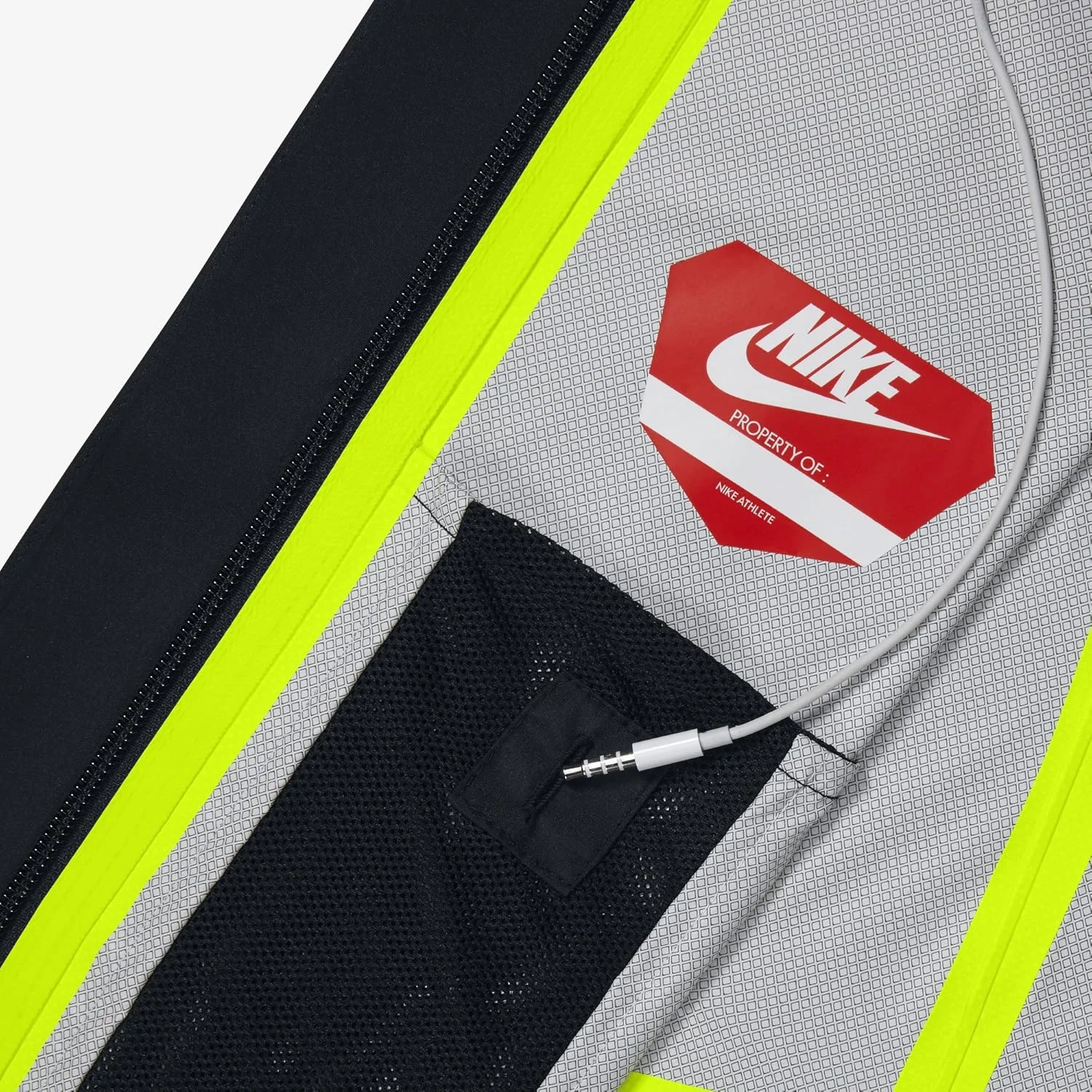 کت ورزشی بچه گانه NIKE، مناسب کودک کوچک/بزرگ، مشکی/مشکی/ولتی/نقره ای بازتابنده، کت دخترانه 806399 010 (S) کت ورزشی بچه گانه NIKE، مناسب کودک کوچک/بزرگ، مشکی/مشکی/ولتی/نقره ای بازتابنده، کت دخترانه 806399 010 (S)