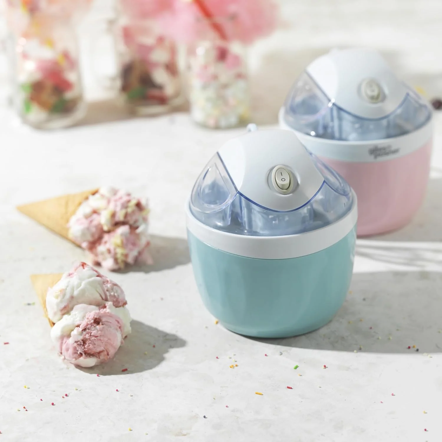 دستگاه بستنی ساز و سوربت ساز 0.5 لیتری Giles & Posner آبی دستگاه بستنی ساز و سوربت ساز 0.5 لیتری Giles & Posner آبی