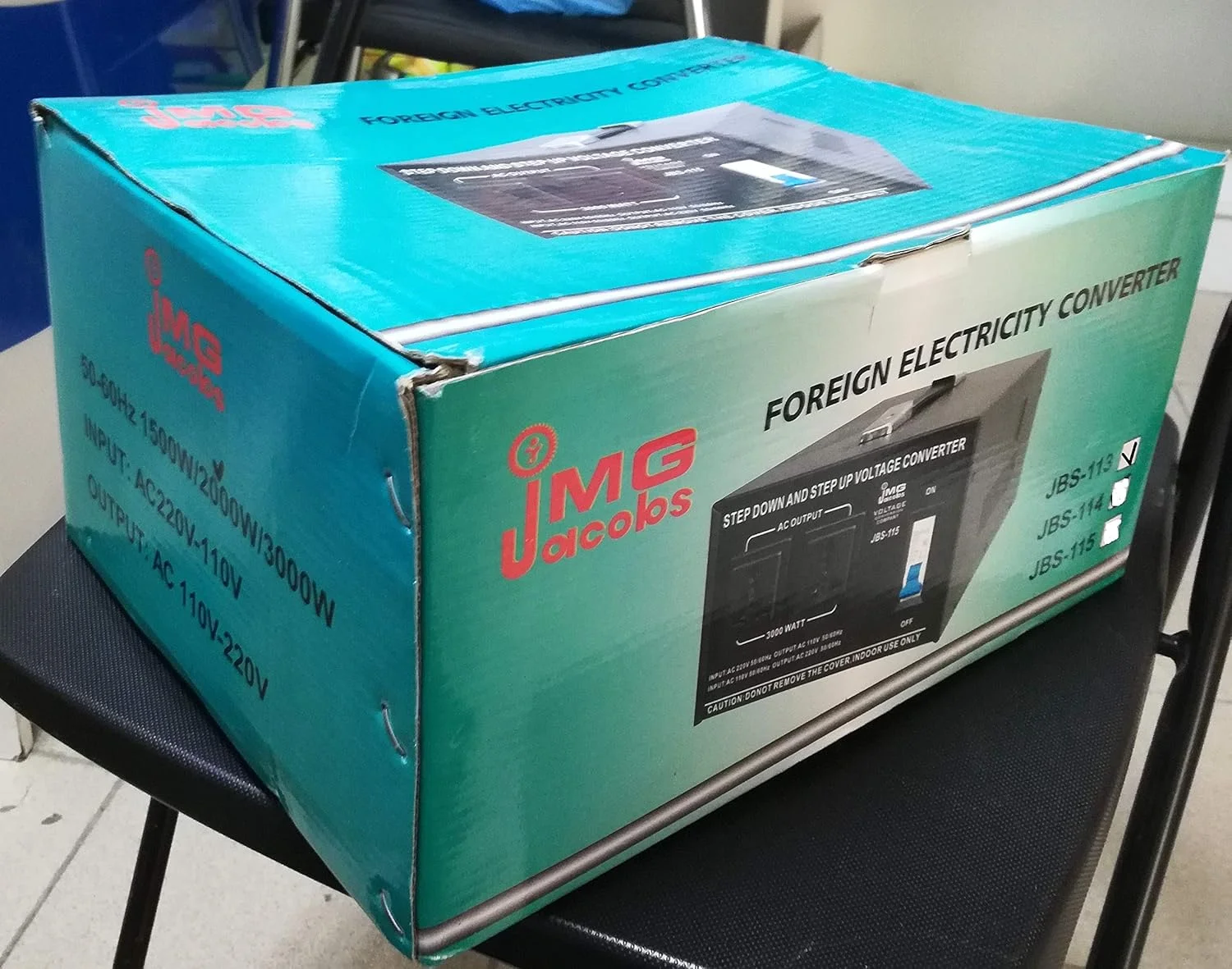 ترانسفورماتور ولتاژ افزاینده-کاهنده UNI-T مدل Voltron-113 - مبدل آمریکایی AC به AC (220V به 110V / 110V به 220V) - 1500W ترانسفورماتور ولتاژ افزاینده-کاهنده UNI-T مدل Voltron-113 - مبدل آمریکایی AC به AC (220V به 110V / 110V به 220V) - 1500W