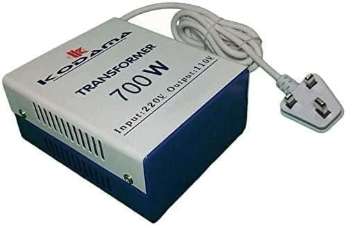 ترانسفورماتور کوداما 700 وات با سیم برق 3 پین جهانی UK به همراه فیوز ایمنی، مبدل کاهنده ولتاژ 220 ولت به 110 ولت، ولتاژ ورودی 220 ولت و ولتاژ خروجی 110 ولت