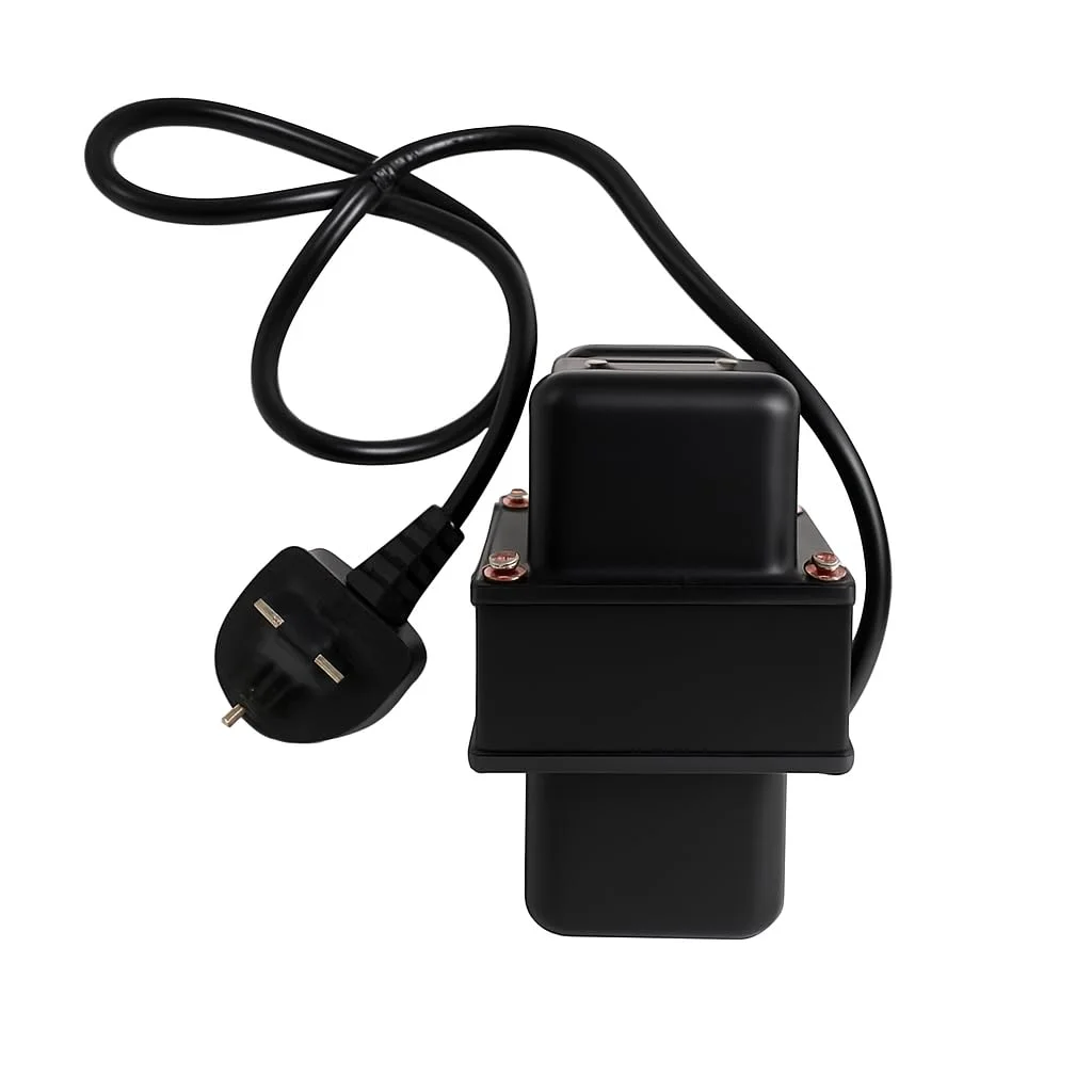 ترانسفورماتور کاهنده ولتاژ LEDora LSTC-500 از 220 ولت به 110 ولت - مبدل برق 500 واتی سنگین برای لوازم خانگی ایالات متحده و ژاپن - طراحی ایمن و جمع و جور با محافظت حرارتی - دوشاخه UK - دارای گواهینامه CE ترانسفورماتور کاهنده ولتاژ LEDora LSTC-500 از 220 ولت به 110 ولت - مبدل برق 500 واتی سنگین برای لوازم خانگی ایالات متحده و ژاپن - طراحی ایمن و جمع و جور با محافظت حرارتی - دوشاخه UK - دارای گواهینامه CE