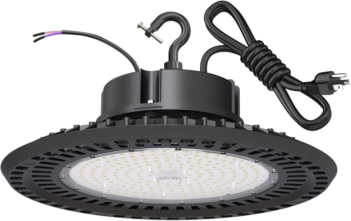 چراغ سوله ای LED بی اف تی 240 وات UFO 5000K 36000 لومن، دیمر پذیر 1-10 ولت، جایگزین 1000 وات HID/HPS، کابل 5 فوتی UL، IP65، نصب با قلاب، چراغ های کارگاهی، گاراژ، کارخانه، انبار، روشنایی محوطه.