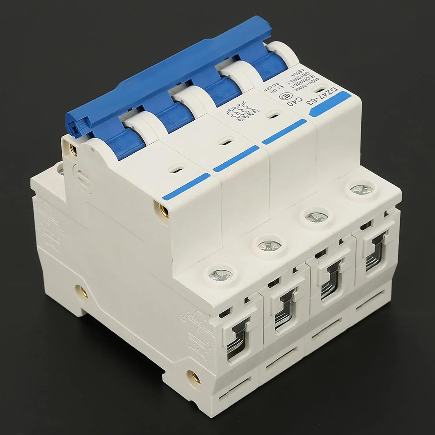 مینیاتوری قطع کننده مدار DZ47 63 4P 40A 400V 50Hz، ضد نشت و فرسایش، مناسب سیستم های انرژی خورشیدی DC