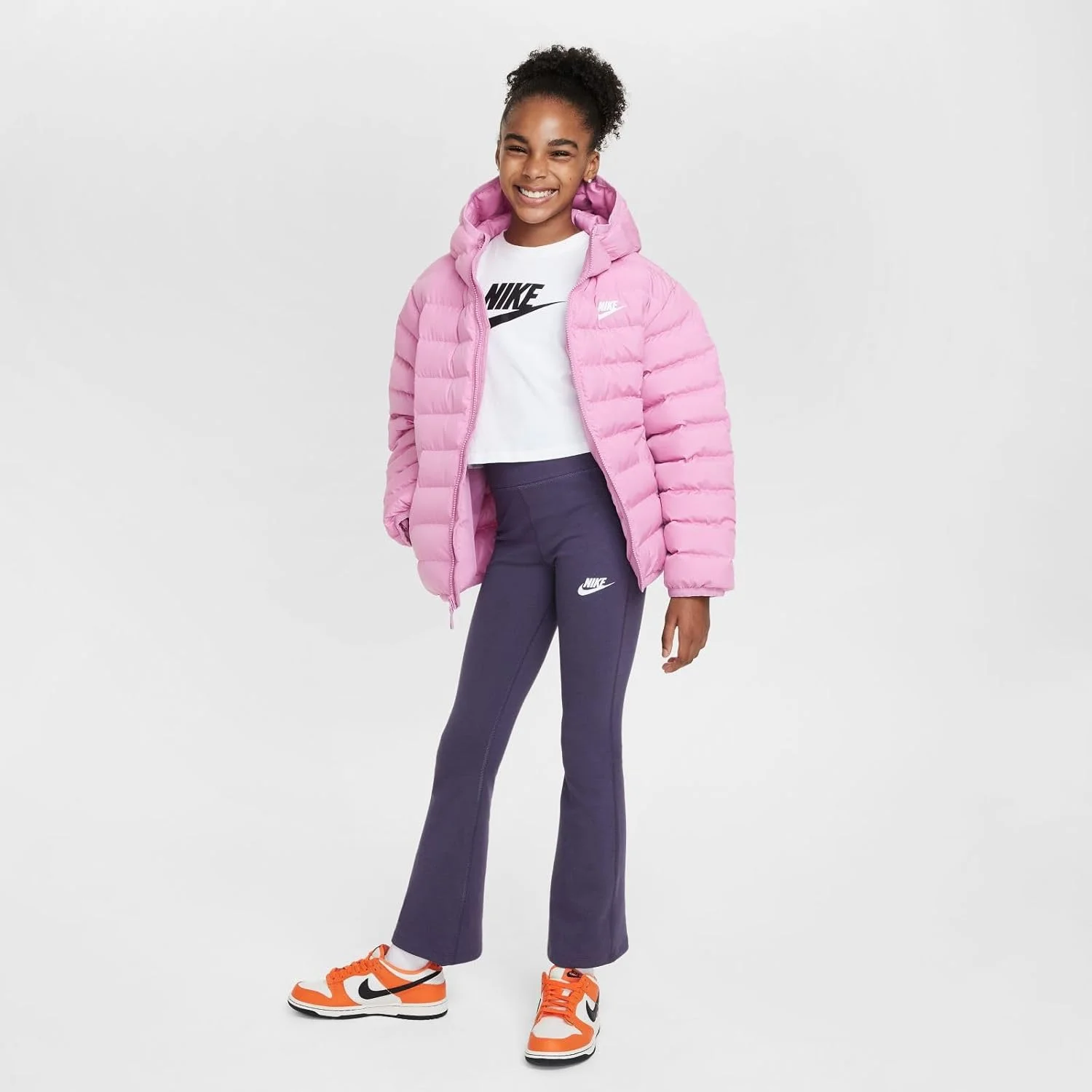 لگینگ دخترانه نایک Sportswear Classics با کمر بلند برای کودکان بزرگتر (دخترانه)