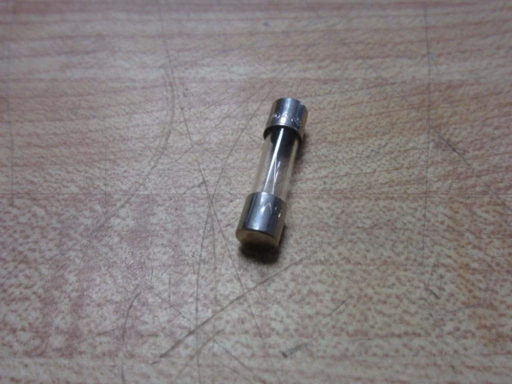 فیوز کارتریجی BUSSMANN by Eaton BK/GMA-6-R، 6 آمپر، 5X20MM، عملکرد سریع (100 عدد)