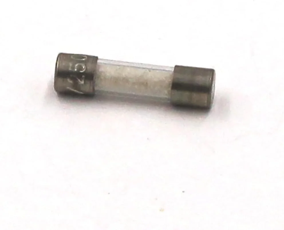 فیوز تاخیر زمانی متوسط (M) شیشه ای 1 آمپر/250 ولت متناوب 5x20 میلی متر (جعبه 10 عددی) فیوز تاخیر زمانی متوسط (M) شیشه ای 1 آمپر/250 ولت متناوب 5x20 میلی متر (جعبه 10 عددی)
