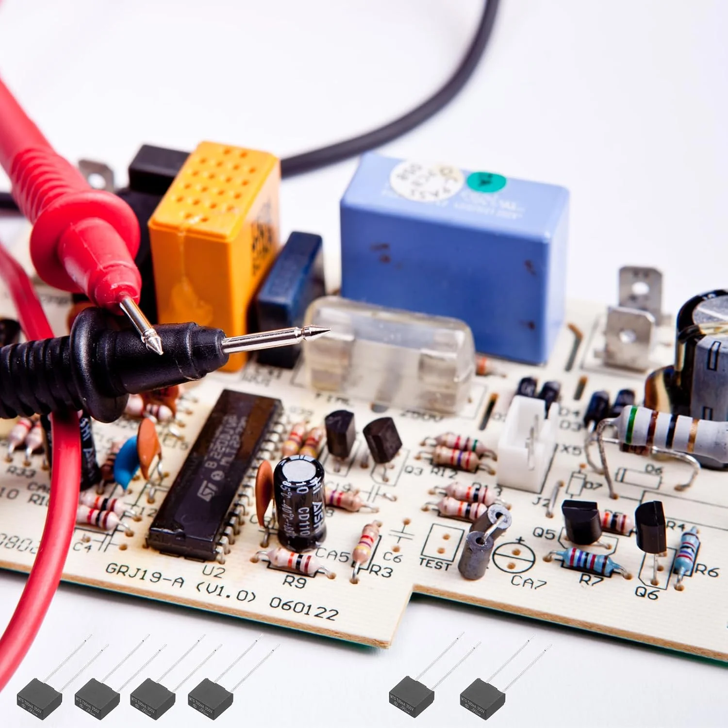 کوآرکزمان بسته 20 عددی فیوزهای مینیاتوری مربعی اسلومیکرو DIP برای قطعات الکترونیکی تعمیرات PCB LCD، T80mA 80mA 250V، مشکی کوآرکزمان بسته 20 عددی فیوزهای مینیاتوری مربعی اسلومیکرو DIP برای قطعات الکترونیکی تعمیرات PCB LCD، T80mA 80mA 250V، مشکی