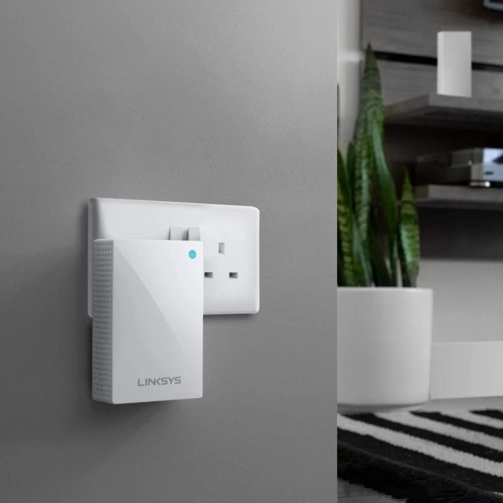 تقویت کننده وای فای مش دو بانده Linksys WHW0101P Velop برای کل خانه (AC1300، پلاگین دیواری، سازگار با سیستم Velop شما برای افزایش برد و سرعت، تا 1500 فوت مربع، سفید)
