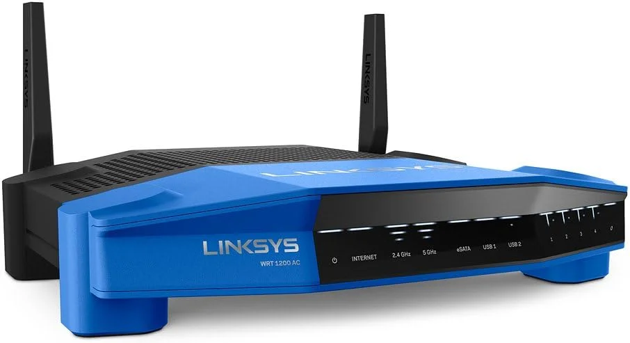 روتر بی‌سیم دو بانده و وای‌فای Linksys WRT1200AC با پورت‌های گیگابیتی و USB 3.0 و eSATA