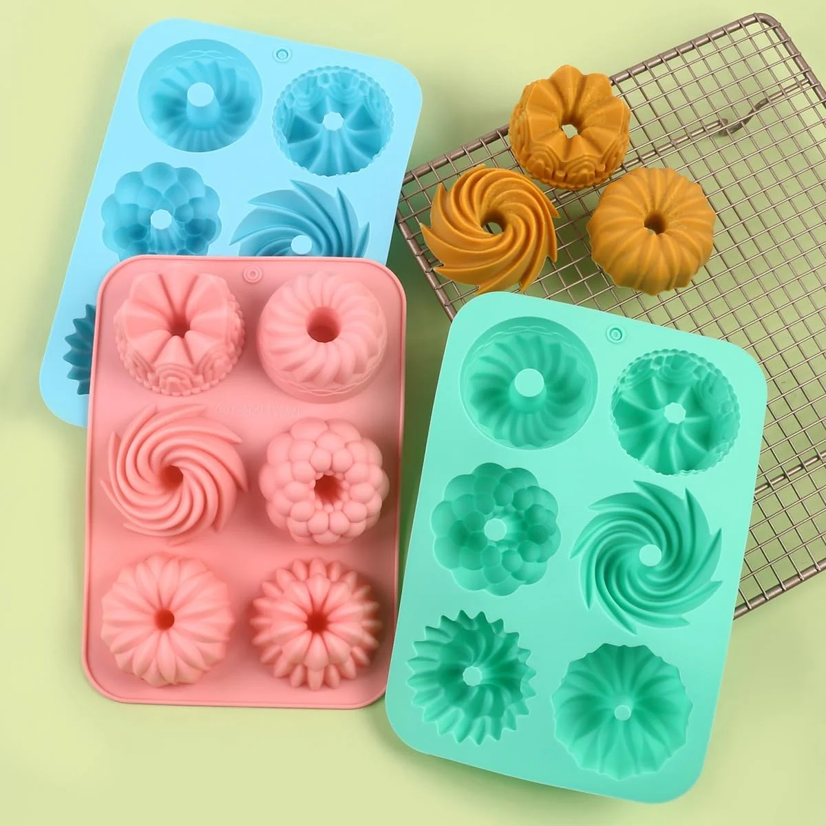 ست 4 عددی قالب کیک مینی فلوت دار، قالب دونات سیلیکونی، قالب کیک لوله ای فلوت دار، قالب پخت کیک برای کاپ کیک، دونات، بیسکویت، مافین، قالب کیک بانت کوچک مینی فلوت دار