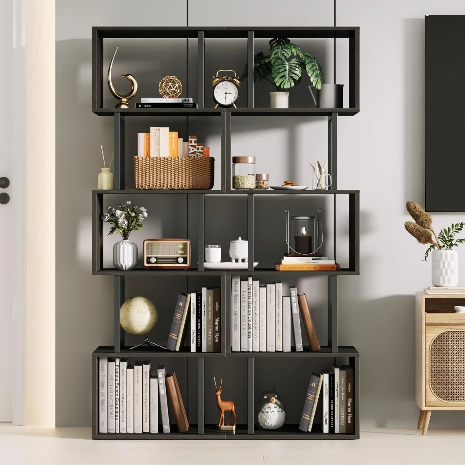 قفسه کتاب 6 طبقه Furologee، کتابخانه هندسی بلند، قفسه ایستاده نمایشگر صنعتی S شکل، قفسه تقسیم کننده اتاق فلزی و چوبی تزئینی برای اتاق خواب، اتاق نشیمن، دفتر کار، بلوط مشکی روشن
