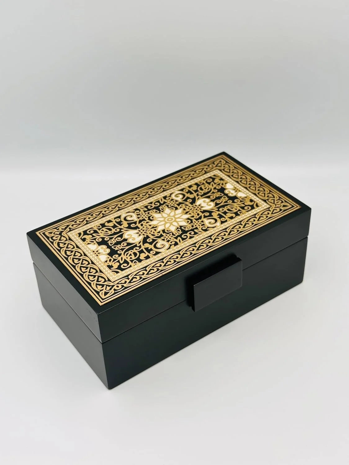 جعبه چوبی خالی، جعبه چوبی کلاسیک خالی، جعبه عود و روغن عطر، جعبه جواهرات چوبی، جعبه هدیه، جعبه نگهداری برای هدیه، جواهرات، ساعت، جعبه عود، جعبه دکور خانه (مشکی) جعبه چوبی خالی، جعبه چوبی کلاسیک خالی، جعبه عود و روغن عطر، جعبه جواهرات چوبی، جعبه هدیه، جعبه نگهداری برای هدیه، جواهرات، ساعت، جعبه عود، جعبه دکور خانه (مشکی)