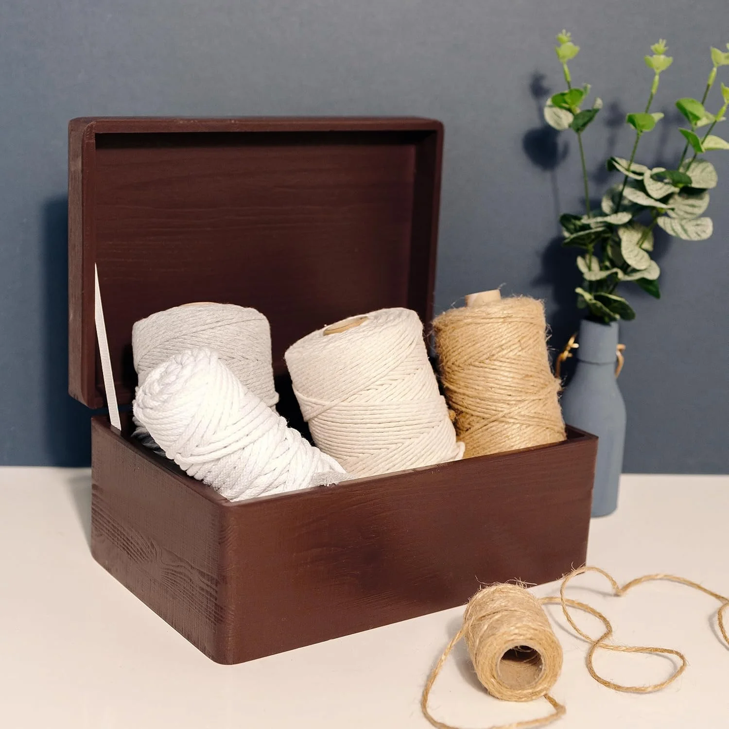 جعبه چوبی قهوه ای بزرگ Creative Deco با درب لولایی | 30x20x14 سانتی متر (+-0.5) | جعبه هدیه برای ابزار، اسباب بازی سگ، کفش، لباس، نگهداری آشپزخانه | صندوقچه یادگاری چوبی جعبه چوبی قهوه ای بزرگ Creative Deco با درب لولایی | 30x20x14 سانتی متر (+-0.5) | جعبه هدیه برای ابزار، اسباب بازی سگ، کفش، لباس، نگهداری آشپزخانه | صندوقچه یادگاری چوبی