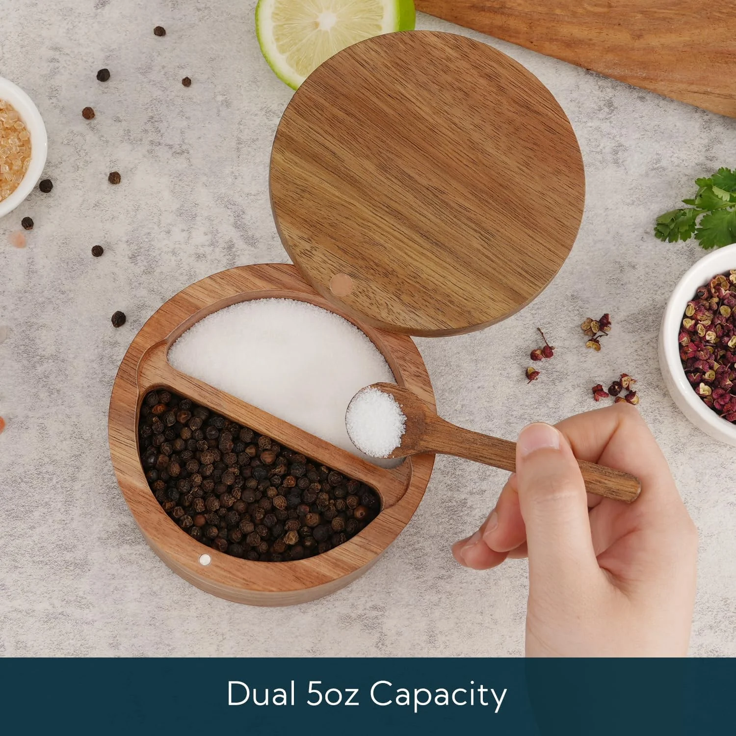 ظرف نمک و فلفل چوبی آکاسیا KITCHENDAO با قاشق، دو محفظه ای، نگهدارنده ادویه، ظرف نمک دریایی، قاشق داخلی، درب چرخان مغناطیسی، ظرفیت دوگانه 5 اونس ظرف نمک و فلفل چوبی آکاسیا KITCHENDAO با قاشق، دو محفظه ای، نگهدارنده ادویه، ظرف نمک دریایی، قاشق داخلی، درب چرخان مغناطیسی، ظرفیت دوگانه 5 اونس