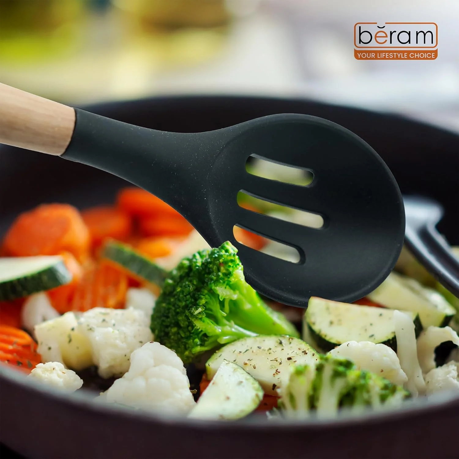 قاشق اسلات دار سیلیکونی برام با دسته چوبی، مقاوم در برابر حرارت، بدون BPA، ابزار آشپزی نچسب برای پخت و پز، مخلوط کردن، هم زدن، سرو کردن، سرخ کردن و گریل کردن - مشکی (یک عدد قاشق اسلات دار) قاشق اسلات دار سیلیکونی برام با دسته چوبی، مقاوم در برابر حرارت، بدون BPA، ابزار آشپزی نچسب برای پخت و پز، مخلوط کردن، هم زدن، سرو کردن، سرخ کردن و گریل کردن - مشکی (یک عدد قاشق اسلات دار)