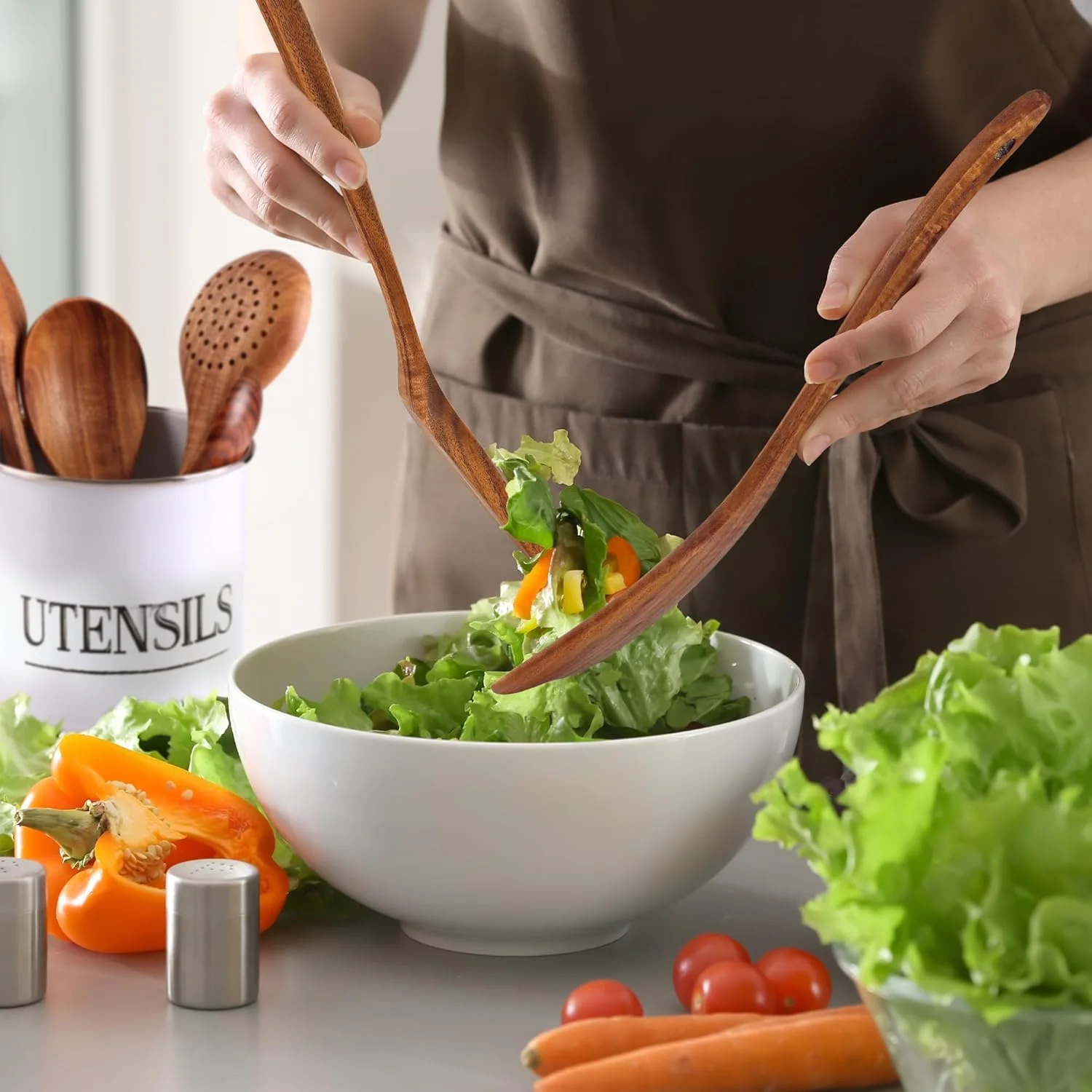 ست 6 عددی قاشق چوبی آشپزی Zulay Kitchen - ظروف چوبی چوب ساج با پرداخت صاف برای آشپزی - قاشق های چوبی با دستگیره نرم و راحت برای آشپزی - ظروف آشپزی چوبی نچسب - ست قاشق چوبی ست 6 عددی قاشق چوبی آشپزی Zulay Kitchen - ظروف چوبی چوب ساج با پرداخت صاف برای آشپزی - قاشق های چوبی با دستگیره نرم و راحت برای آشپزی - ظروف آشپزی چوبی نچسب - ست قاشق چوبی