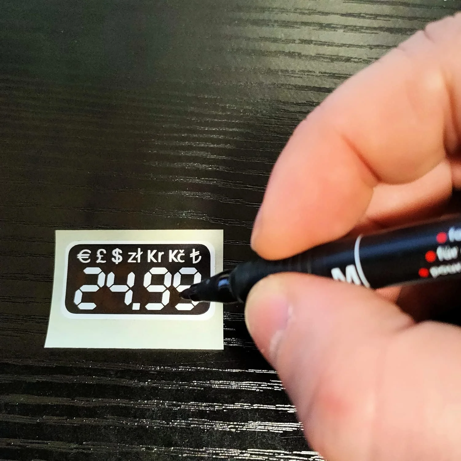 برچسب قیمت Powersell - قیمت های قابل تنظیم چند ارزی (یورو پوند استرلینگ دلار زلوتی کرون سوئد کرون چک لیر ترکیه) دستگاه های فروش خودکار لیست قیمت دخانیات بارها قفسه ها (250 عدد)