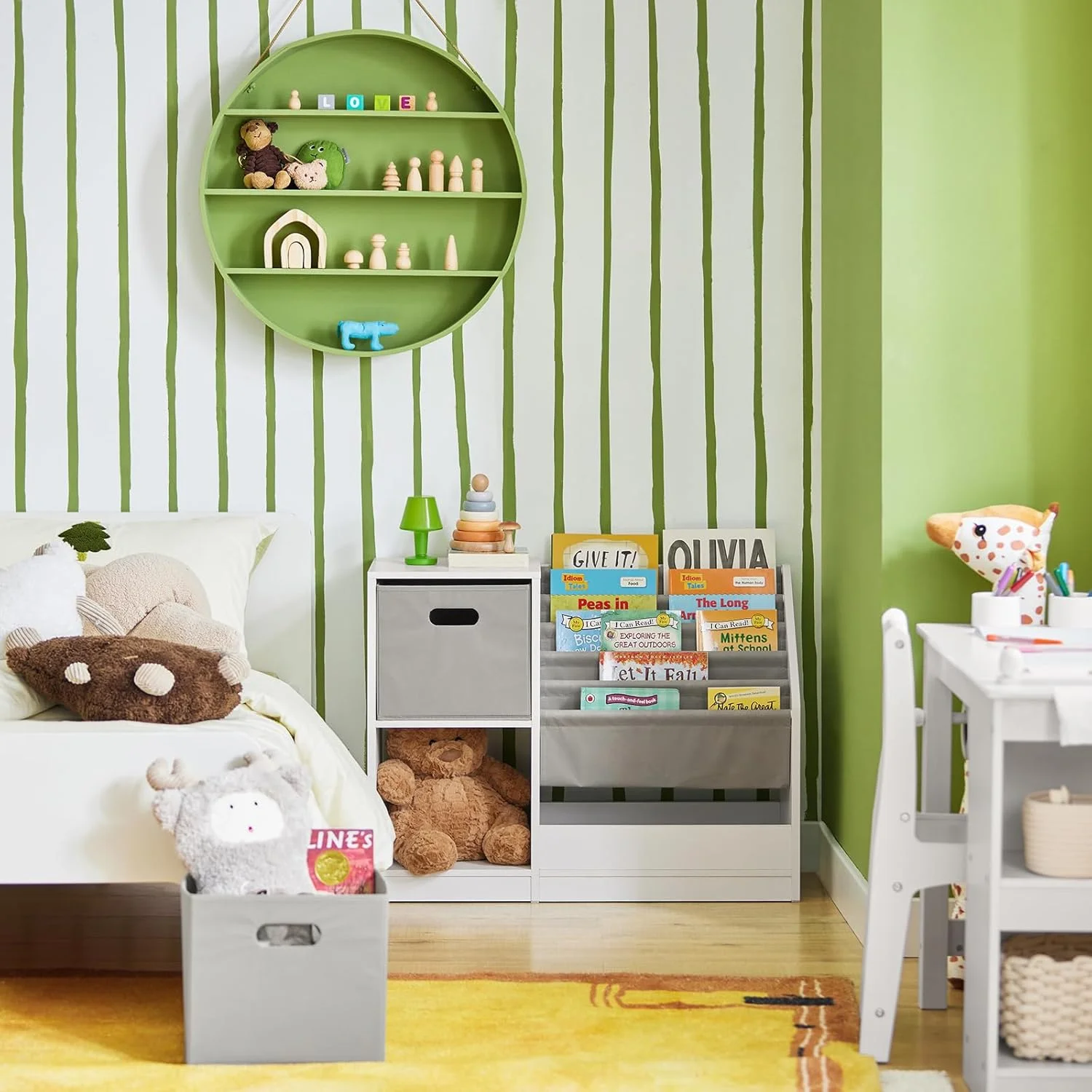 SoBuy قفسه کتاب کودک، قفسه کتابخانه، سازمان دهنده اسباب بازی برای کودکان، قفسه های اسباب بازی با 2 جعبه پارچه ای، جای کتاب برای اتاق کودک، اتاق بازی، اتاق کودکان، رفوف تخزينKMB76-W SoBuy قفسه کتاب کودک، قفسه کتابخانه، سازمان دهنده اسباب بازی برای کودکان، قفسه های اسباب بازی با 2 جعبه پارچه ای، جای کتاب برای اتاق کودک، اتاق بازی، اتاق کودکان، رفوف تخزينKMB76-W