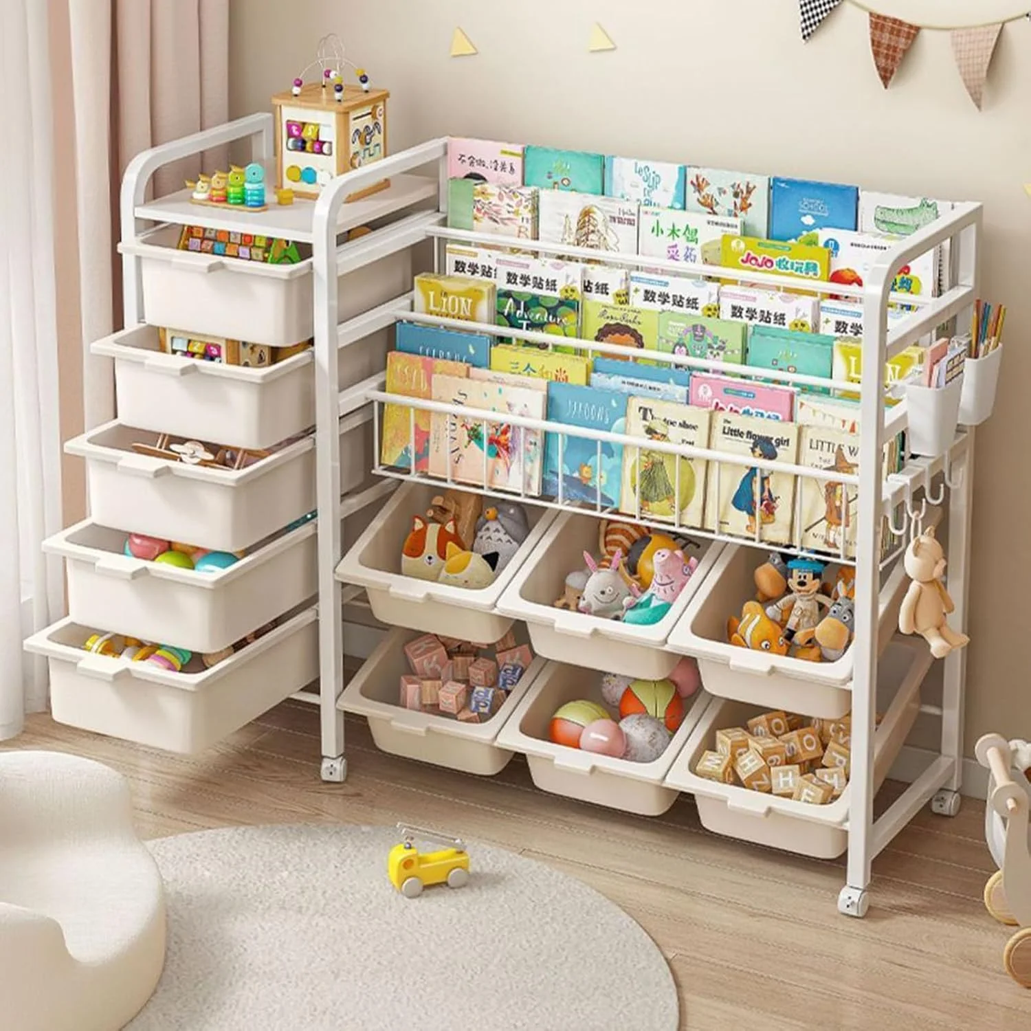 قفسه کتاب بزرگ کودک U-HOOME با سطل های ذخیره سازی اسباب بازی، قفسه کتاب فلزی 5 طبقه کودک چرخ دار، قفسه ذخیره سازی کتاب کودک با جعبه های سازمان دهنده ذخیره سازی اسباب بازی در اتاق مطالعه، اتاق بازی، اتاق خواب