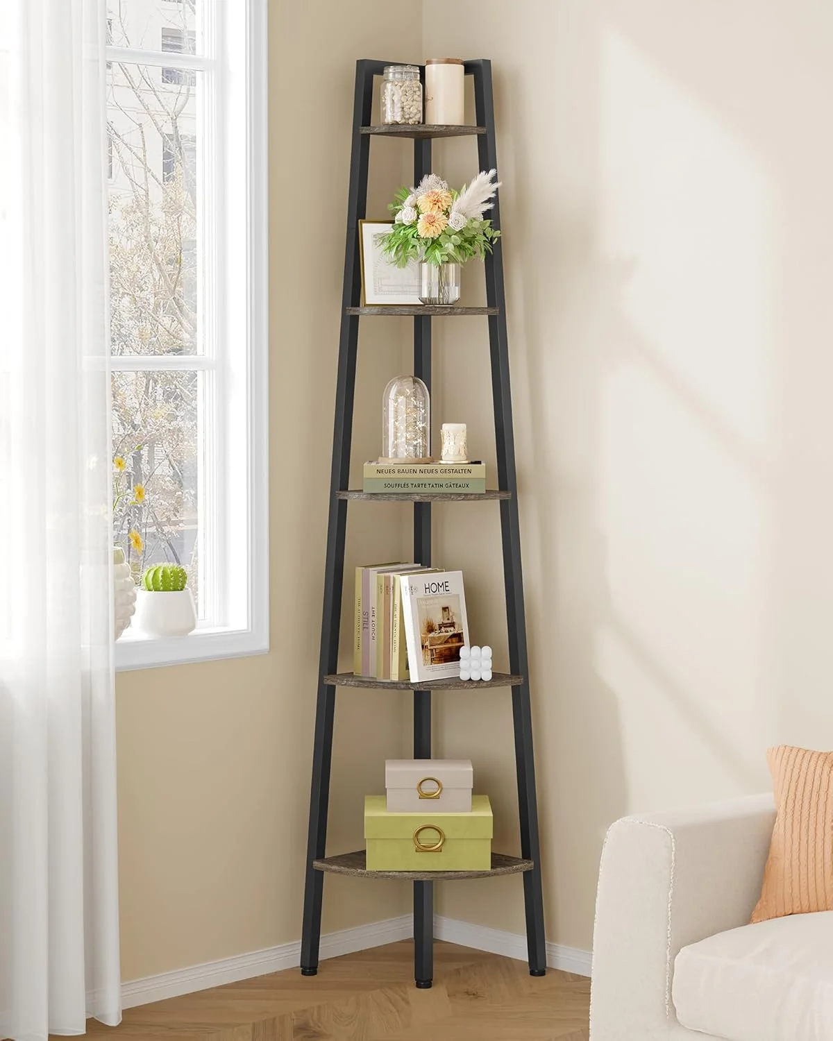 قفسه گوشه ای Hoctieon، قفسه کتاب گوشه ای 5 طبقه، قفسه نردبانی روستایی، استند نمایشگر صنعتی برای اتاق نشیمن، آشپزخانه، دفتر کار خانگی، بالکن، فضای کوچک، قاب فلزی، خاکستری