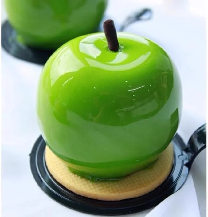 قالب سیلیکونی پخت کیک سیب سه بعدی CLENEA، 8 حفره، نچسب، جدا شدن آسان، درجه غذایی، بدون BPA قالب سیلیکونی پخت کیک سیب سه بعدی CLENEA، 8 حفره، نچسب، جدا شدن آسان، درجه غذایی، بدون BPA