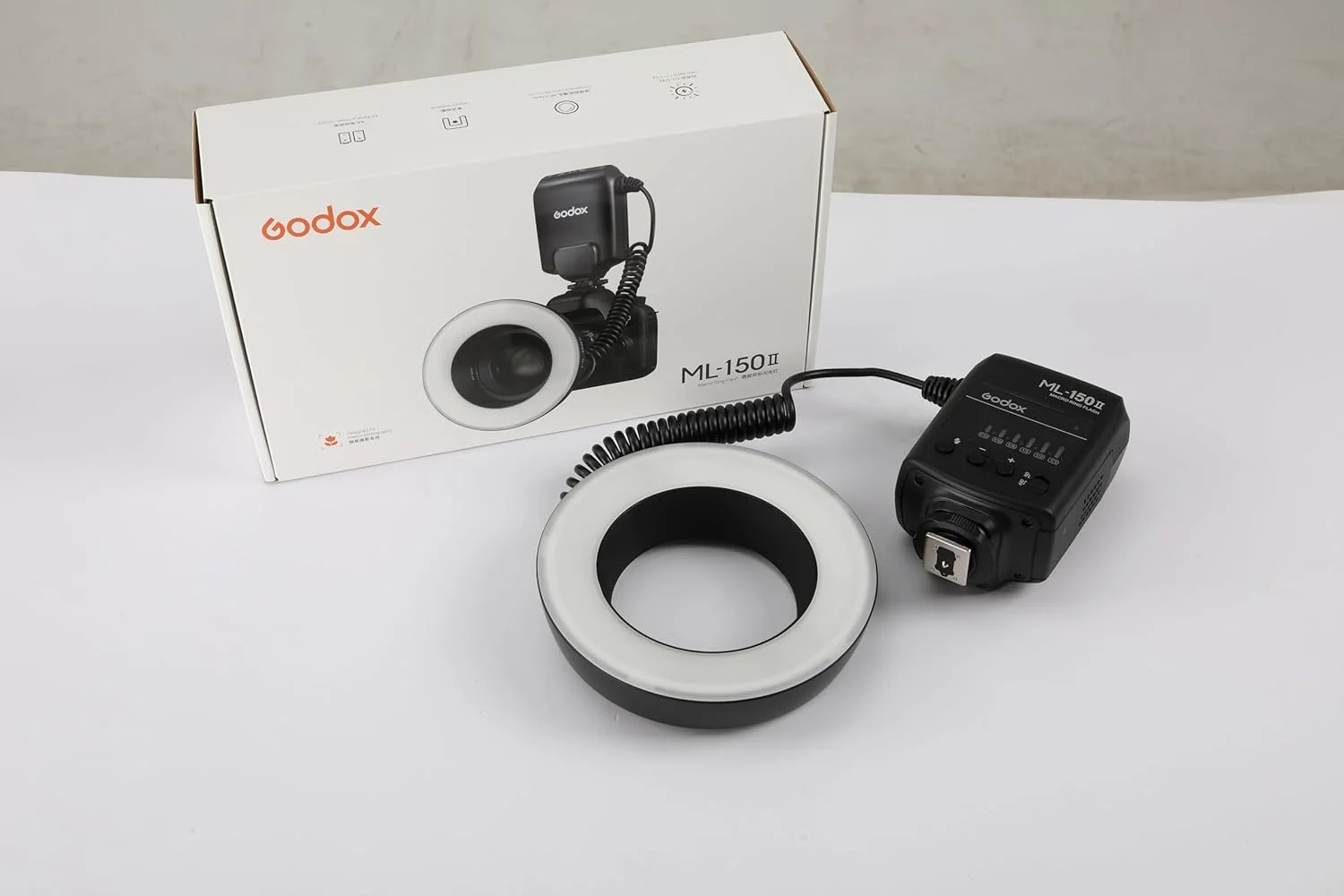 ست فلاش حلقوی ماکرو LED قابل حمل Godox ML150II با انتخاب توان 6 سطحی (1/32-1/1) 5800 کلوین ± 200 کلوین قابل تنظیم برای Nikon/Canon/Panasonic/Olympus/Sony با 8 عدد حلقه آداپتور ست فلاش حلقوی ماکرو LED قابل حمل Godox ML150II با انتخاب توان 6 سطحی (1/32-1/1) 5800 کلوین ± 200 کلوین قابل تنظیم برای Nikon/Canon/Panasonic/Olympus/Sony با 8 عدد حلقه آداپتور