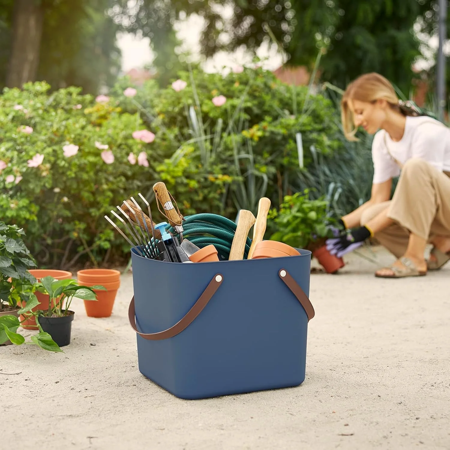 سبد خرید Rotho Albula، پلاستیک (PP بازیافتی)، آبی، 40 لیتر، (39.8 x 35.5 x 34 سانتی متر)