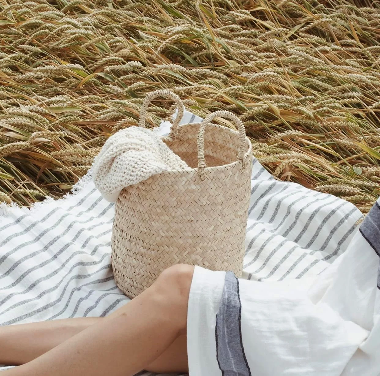 سبد برگ نخل مستقیم بزرگ، سبد حصیری ذخیره سازی، کیف خرید عالی برای خریدهای روزانه شما، برای یک روز در ساحل، دکوراسیون بوهمی. سایز 30 * 30 سانتی متر