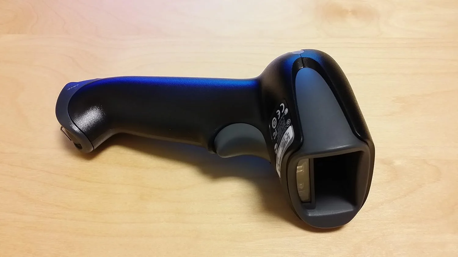 اسکنر بارکد لیزری بلوتوث بی سیم Honeywell 1902GSR، شامل پایه و سیم USB اسکنر بارکد لیزری بلوتوث بی سیم Honeywell 1902GSR، شامل پایه و سیم USB