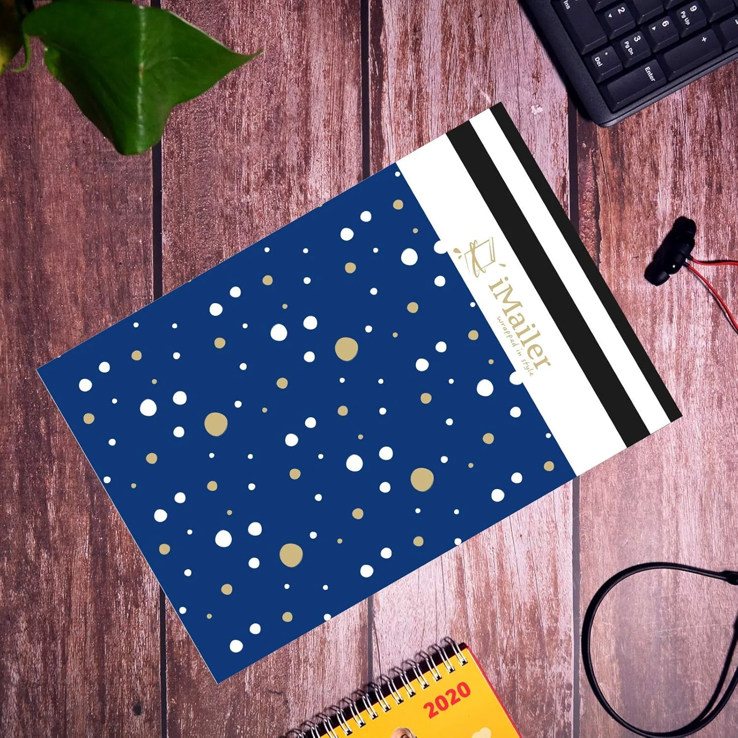 پاکت پستی پلی اتیلن طرح خال خال آبی iMailer سایز 12 در 15.5 اینچ (100 عددی) - دارای چسب سرخود پاکت پستی پلی اتیلن طرح خال خال آبی iMailer سایز 12 در 15.5 اینچ (100 عددی) - دارای چسب سرخود