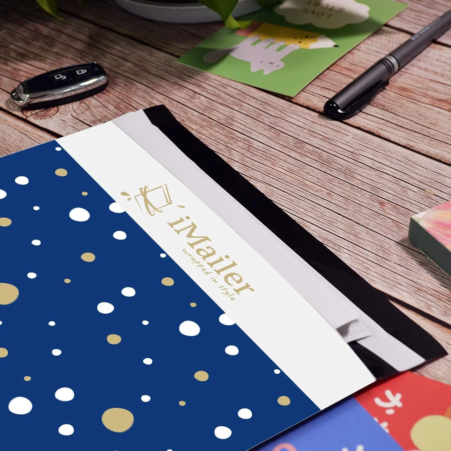 پاکت پستی پلی اتیلن طرح خال خال آبی iMailer سایز 12 در 15.5 اینچ (100 عددی) - دارای چسب سرخود پاکت پستی پلی اتیلن طرح خال خال آبی iMailer سایز 12 در 15.5 اینچ (100 عددی) - دارای چسب سرخود