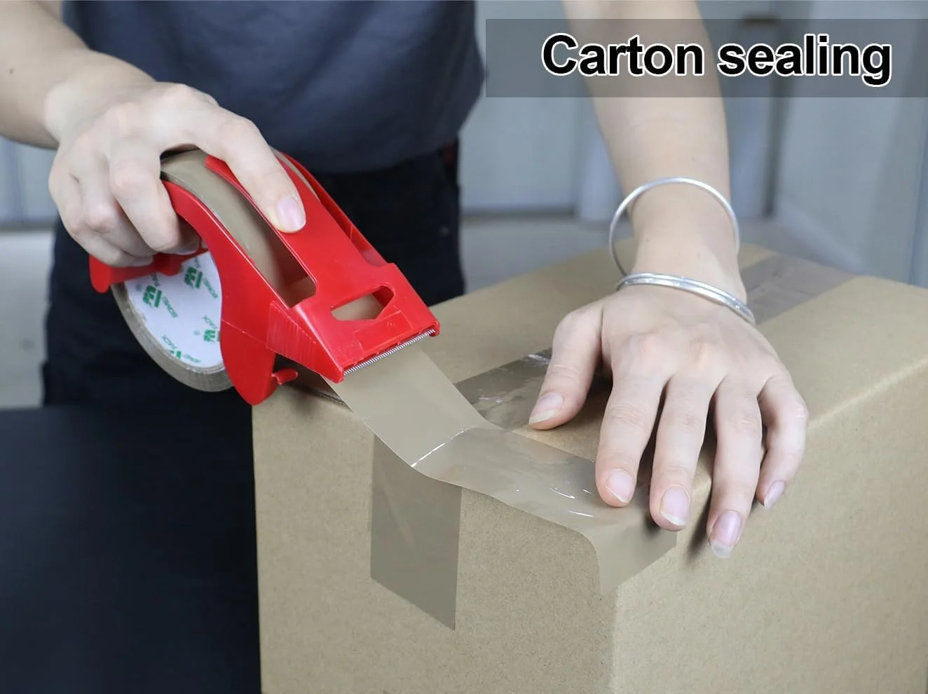 نوار چسب بسته بندی قهوه ای Valuxe عرض 2 اینچ در 50 یارد، مناسب برای حمل و نقل، دفتر و انبار، نوار چسب بسته بندی سنگین برای جعبه های بسته بندی کارتن، نوار قهوه ای برای اسباب کشی منازل و دفاتر (6 عدد) نوار چسب بسته بندی قهوه ای Valuxe عرض 2 اینچ در 50 یارد، مناسب برای حمل و نقل، دفتر و انبار، نوار چسب بسته بندی سنگین برای جعبه های بسته بندی کارتن، نوار قهوه ای برای اسباب کشی منازل و دفاتر (6 عدد)