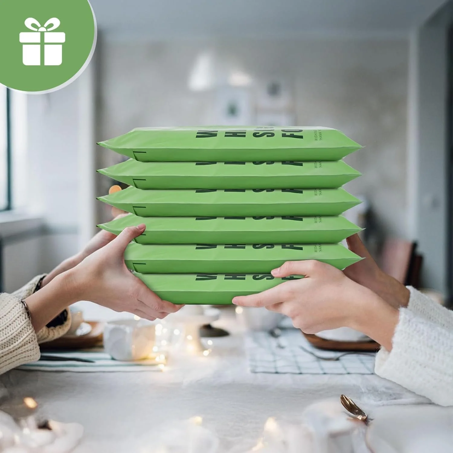 بسته 100 عددی پاکت پستی پلی اتیلن 25x33 سانتی‌متری، ضد آب، مقاوم، دارای چسب خودکار، مناسب برای بسته‌بندی لباس، پاکت‌های پستی ضخیم و خودچسب برای کسب‌وکارهای کوچک، پاکت‌های پستی بزرگ