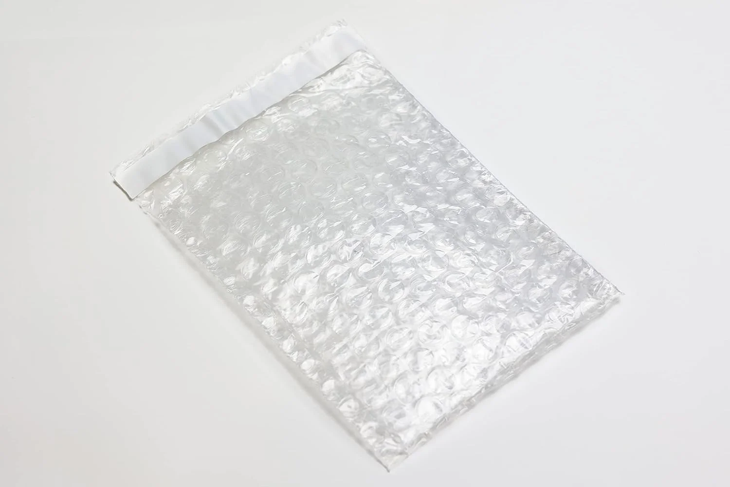 کیسه های حباب دار Bzbuy، 4.5 x 5.5، بسته 1500 عددی کیسه های حباب دار شفاف و بالشتکی، 4.5 x 5 1/2. خود چسب. مناسب برای ارسال، حمل و نقل، بسته بندی، انبارداری و جابجایی. کیسه های حباب دار Bzbuy، 4.5 x 5.5، بسته 1500 عددی کیسه های حباب دار شفاف و بالشتکی، 4.5 x 5 1/2. خود چسب. مناسب برای ارسال، حمل و نقل، بسته بندی، انبارداری و جابجایی.