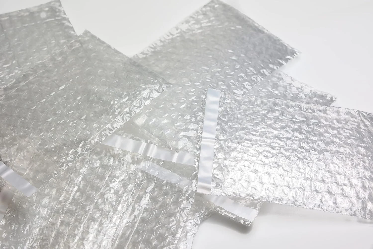 کیسه های حباب دار Bzbuy، 4.5 x 5.5، بسته 1500 عددی کیسه های حباب دار شفاف و بالشتکی، 4.5 x 5 1/2. خود چسب. مناسب برای ارسال، حمل و نقل، بسته بندی، انبارداری و جابجایی. کیسه های حباب دار Bzbuy، 4.5 x 5.5، بسته 1500 عددی کیسه های حباب دار شفاف و بالشتکی، 4.5 x 5 1/2. خود چسب. مناسب برای ارسال، حمل و نقل، بسته بندی، انبارداری و جابجایی.