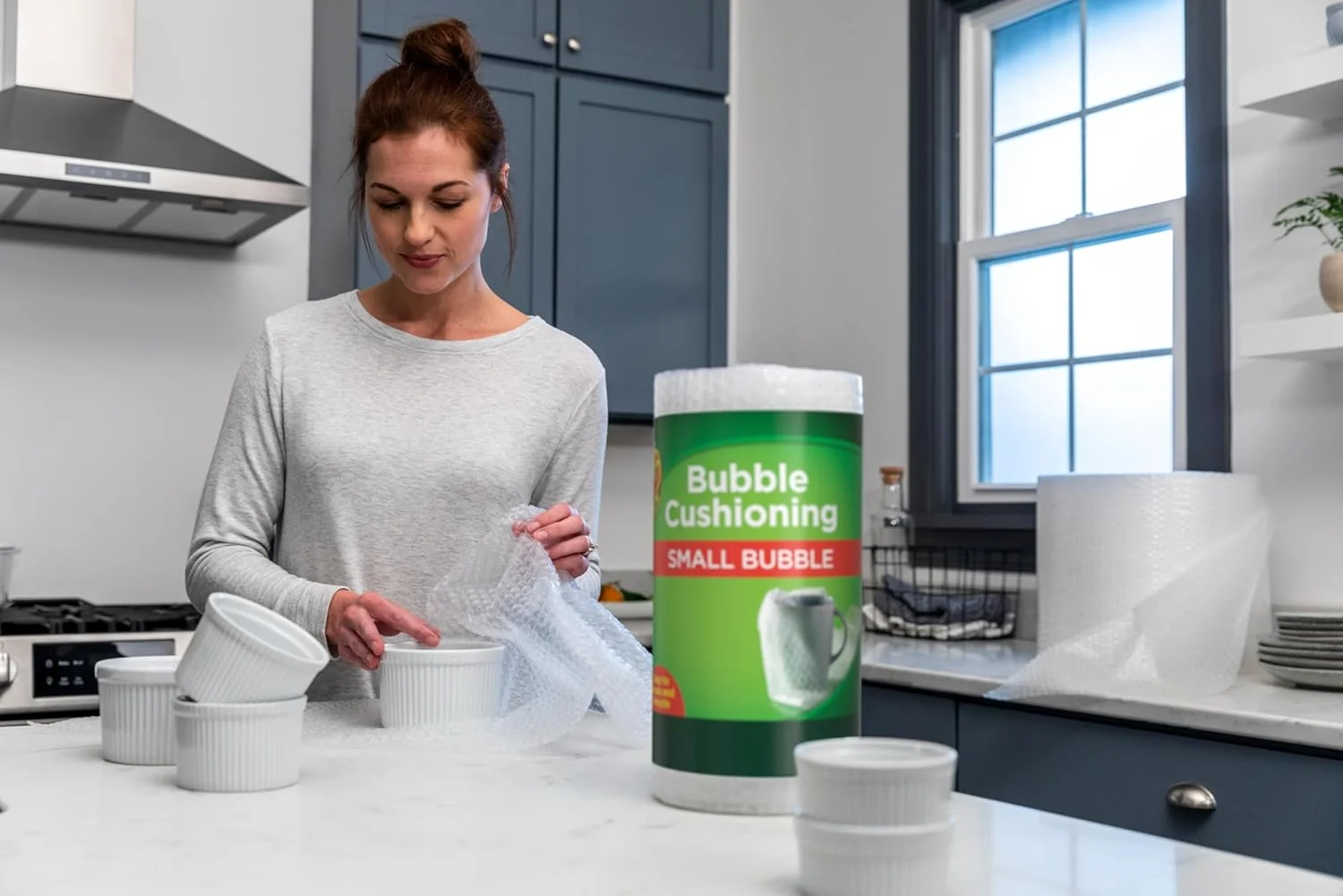 پلاستیک حبابدار کوچک Duck Brand برای اسباب کشی و حمل و نقل - رول بسته بندی حبابدار 30 فوتی برای محافظت بیشتر از جعبه ها و پاکت های پستی - لوازم اسباب کشی رول حبابدار شفاف، پرفراژ شده هر 12 اینچ پلاستیک حبابدار کوچک Duck Brand برای اسباب کشی و حمل و نقل - رول بسته بندی حبابدار 30 فوتی برای محافظت بیشتر از جعبه ها و پاکت های پستی - لوازم اسباب کشی رول حبابدار شفاف، پرفراژ شده هر 12 اینچ