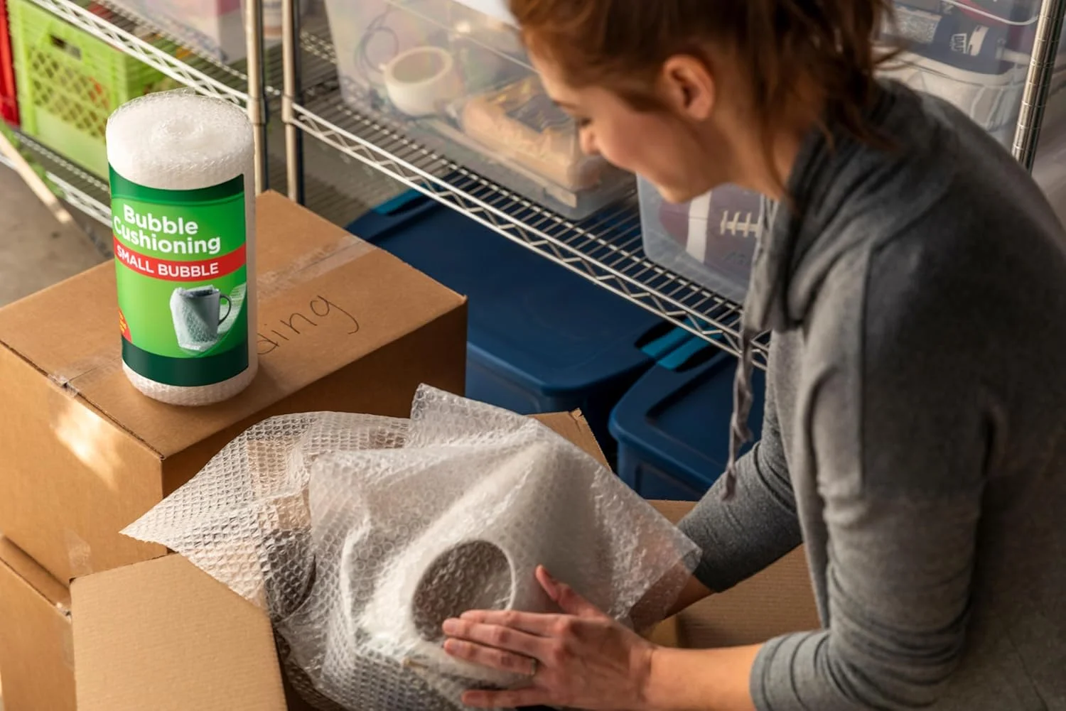 پلاستیک حبابدار کوچک Duck Brand برای اسباب کشی و حمل و نقل - رول بسته بندی حبابدار 30 فوتی برای محافظت بیشتر از جعبه ها و پاکت های پستی - لوازم اسباب کشی رول حبابدار شفاف، پرفراژ شده هر 12 اینچ پلاستیک حبابدار کوچک Duck Brand برای اسباب کشی و حمل و نقل - رول بسته بندی حبابدار 30 فوتی برای محافظت بیشتر از جعبه ها و پاکت های پستی - لوازم اسباب کشی رول حبابدار شفاف، پرفراژ شده هر 12 اینچ