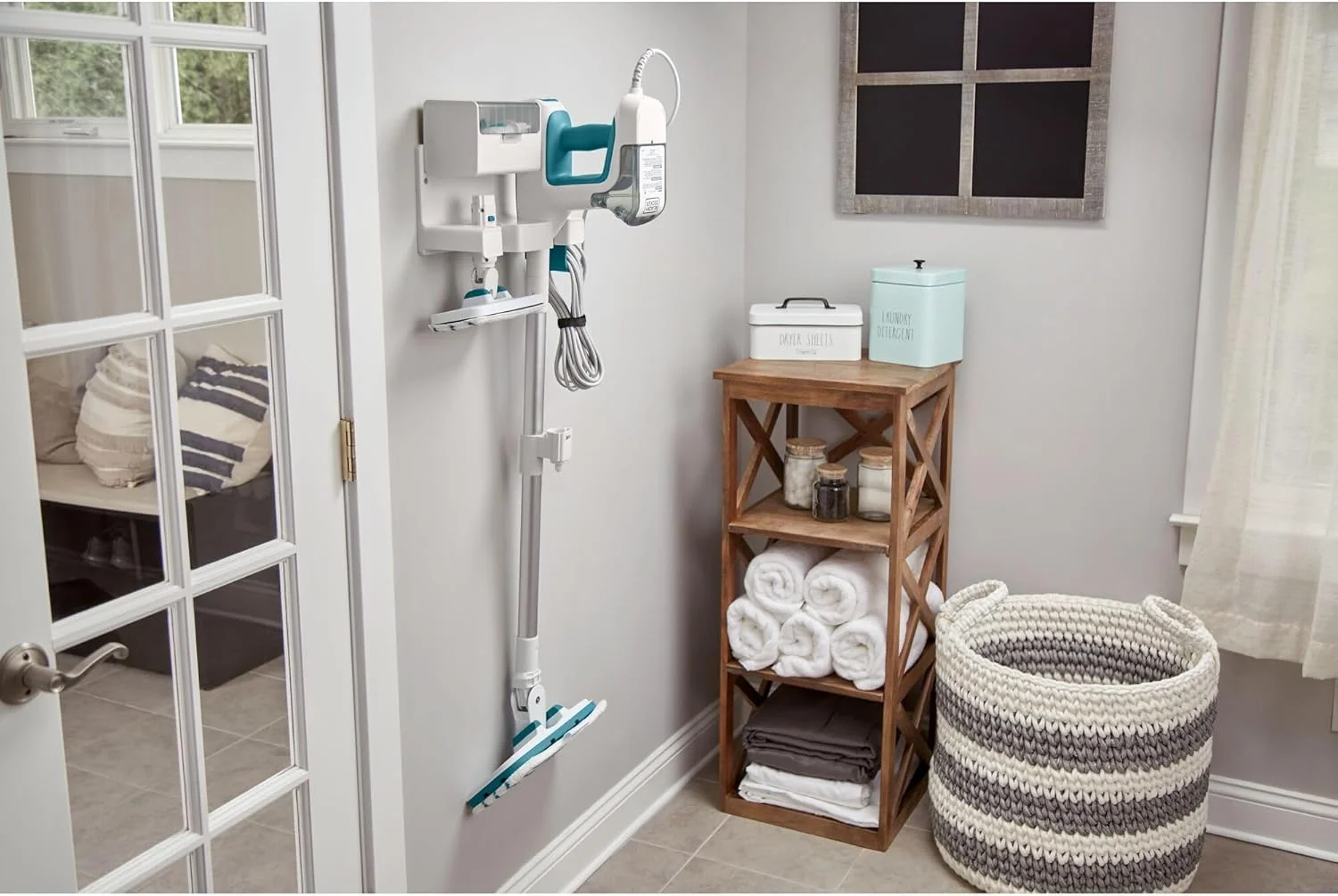 بخارشوی چند منظوره بلک اند دکر مدل SteamSystem BHSM15FX10-QS با توان 1500 وات به همراه 10 لوازم جانبی - از بین بردن 99.9% باکتری ها و میکروب ها بدون مواد شیمیایی - زمان گرم شدن 30 ثانیه