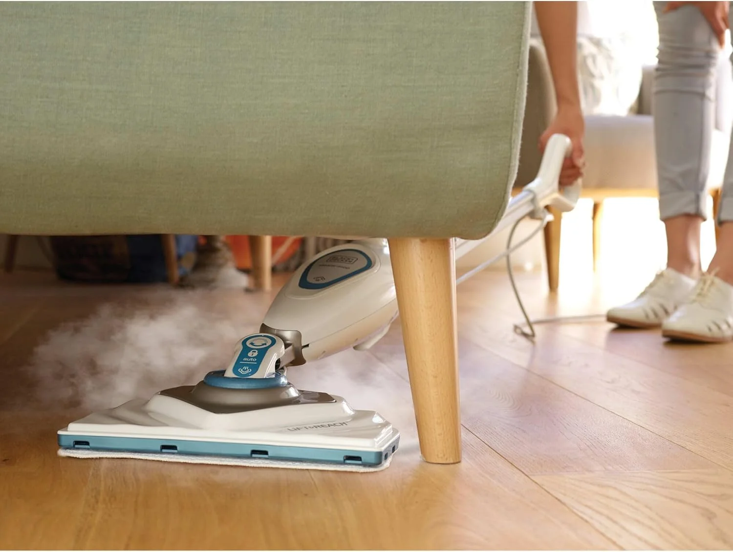 بخارشوی 1600 وات بلک اند دکر مدل FSM1616 AUTOSELECT با پایه دلتا