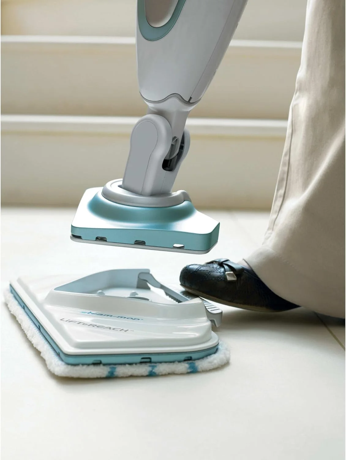 بخارشوی 1600 وات بلک اند دکر مدل FSM1616 AUTOSELECT با پایه دلتا