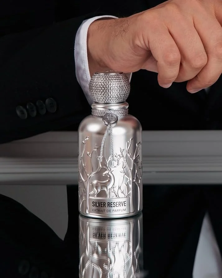عطر زنانه و مردانه Auraa Desire Silver Reserve Extrait De Parfum (۱۰۰ میلی لیتر) عطر زنانه و مردانه Auraa Desire Silver Reserve Extrait De Parfum (۱۰۰ میلی لیتر)