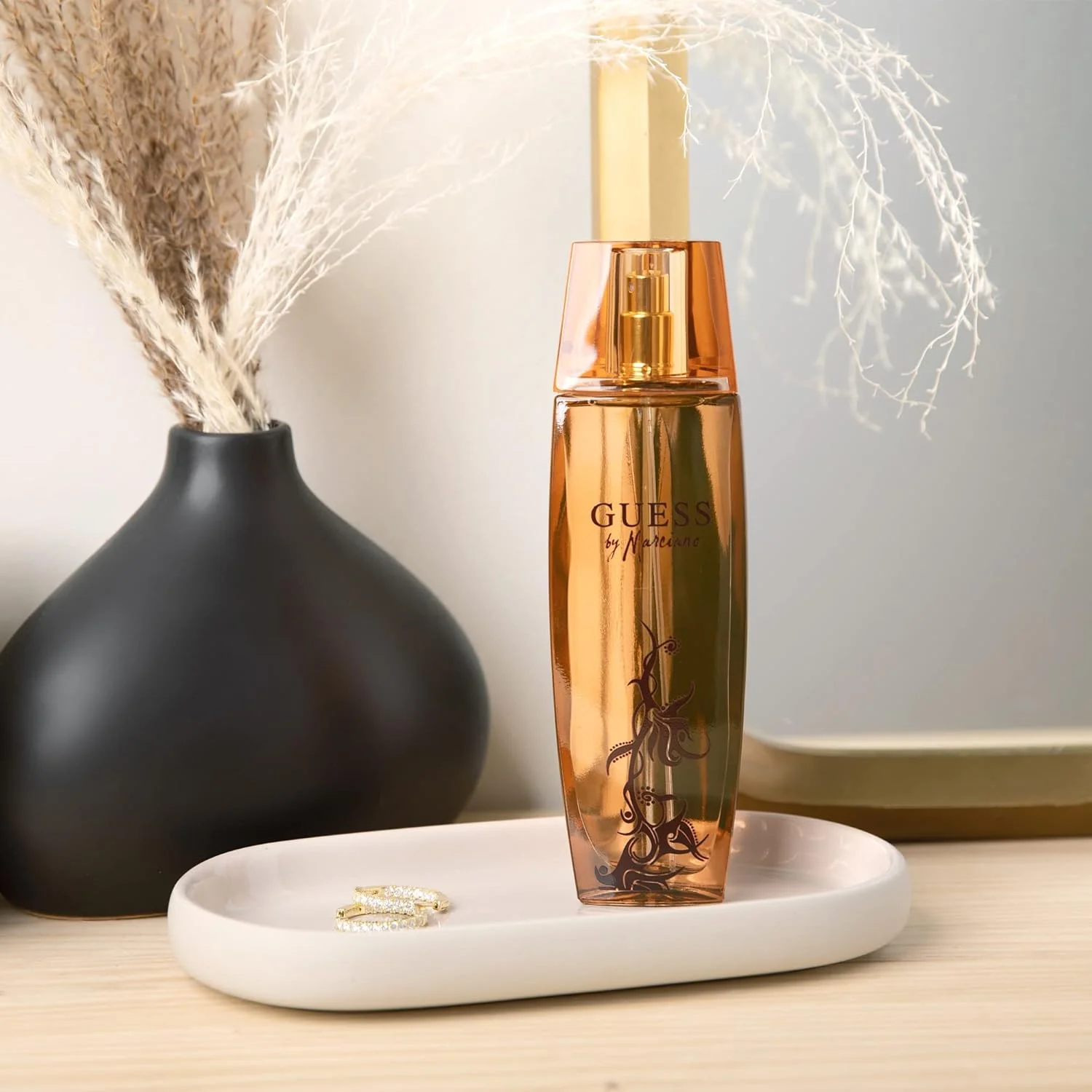 ست ادو پرفیوم زنانه گس بای مارسیانو 100 میلی لیتر + لوسیون بدن 200 میلی لیتر + ادو پرفیوم 15 میلی لیتر (2023) شفاف/ترکیبی