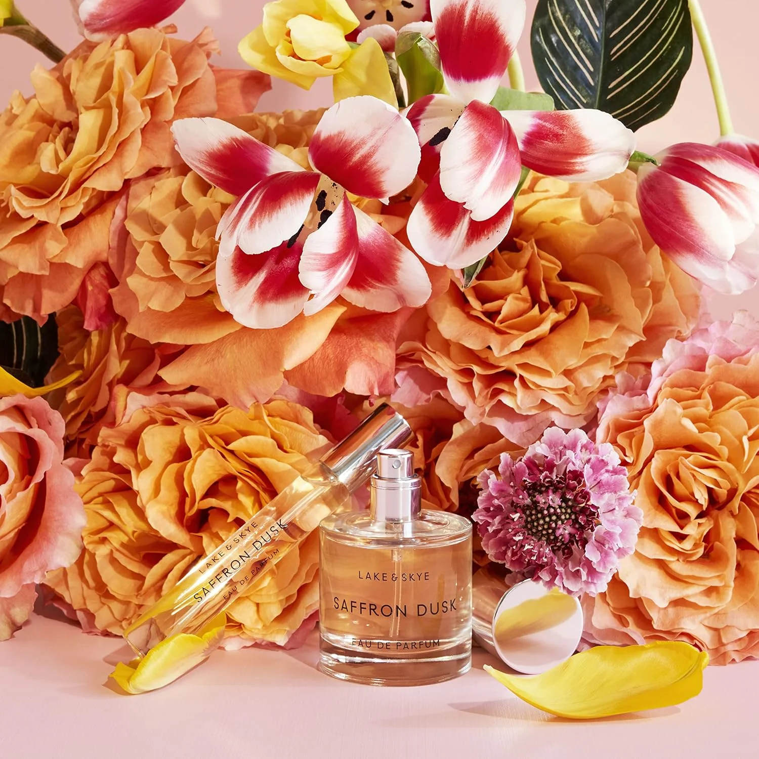 عطر جیبی زعفران داسک لیک اند اسکای، رایحه ماندگار - 15 میلی لیتر - رایحه گلی، چوبی، مشک عطر جیبی زعفران داسک لیک اند اسکای، رایحه ماندگار - 15 میلی لیتر - رایحه گلی، چوبی، مشک
