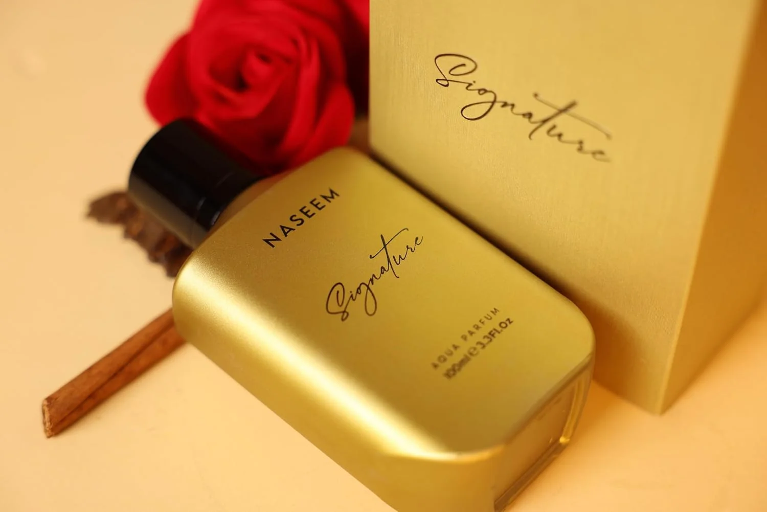 عطر ادکلن بدون الکل نسیم پرفیومز سیگنیچر گلد | 100 میلی لیتر | دارچین، رزماری، مشک برای مردان و زنان | رایحه لوکس و ماندگار